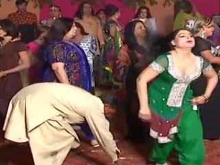 Nowy grand bewitching mujra taniec 2019 nagie mujra taniec 2019 #hot #sexy #mujra #dance